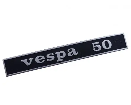 Solange Der Vorrat Reicht Schriftzug für Heck Vespa 50 schwarz/alu 132x17mm, 2 Pin